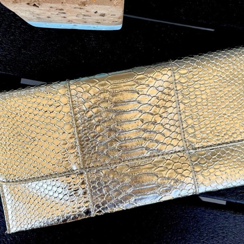 Urban expression‎ Gold Clutch